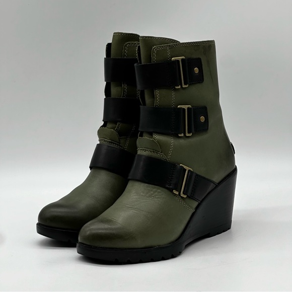 Sorel Olive and Black Heeled Boots - Picture 3 of 9